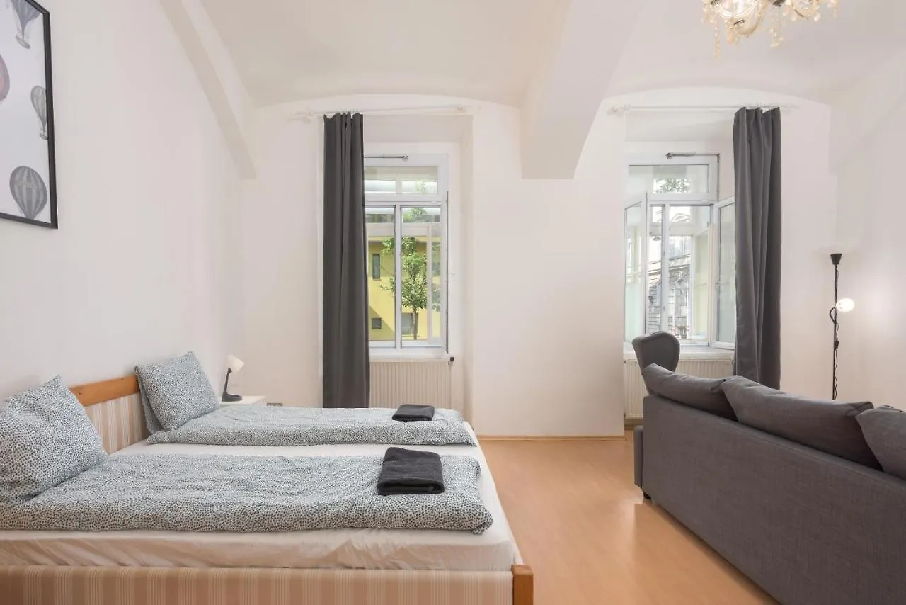 Spacious Apt In Perfect Location For Family Vienna Austria